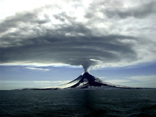 Augustine Volcano during its 2005-2006 eruption. Photo by Cyrus Read, Alaska Volcano Observatory/U.S. Geological Survey.