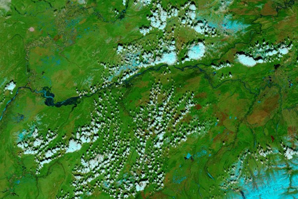 Image courtesy of NASA.  NASA's Terra satellite captured this image of the Yukon River flood from 443 miles overhead on May 28, 2013.